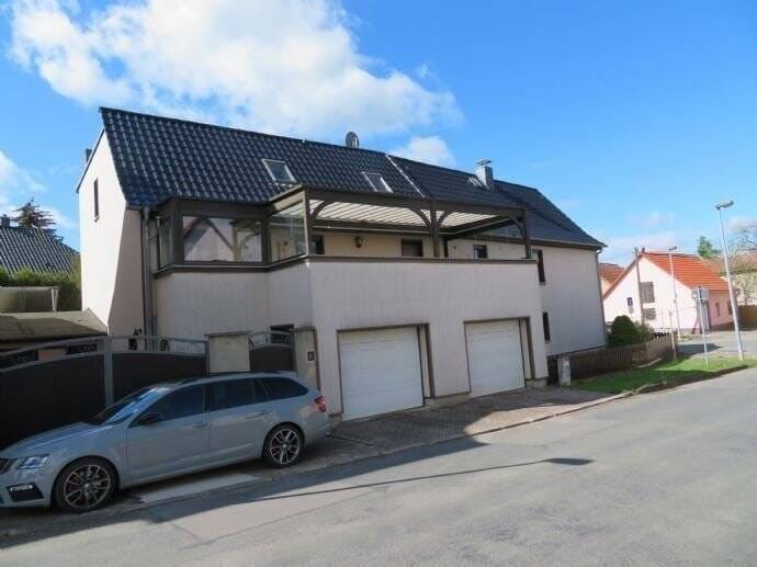Immobilie in Ilmtal-Weinstraße - 2 großzügig gestaltete und sanierte EFH im Ortsteil Liebstedt - für Selbstnutzer und/oder Anleger  - Bild 1