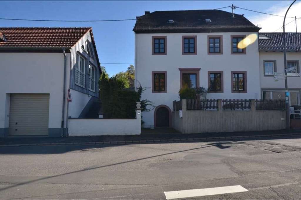 Immobilie in Üxheim - Aufwendig renoviertes historisches Landhaus mit separatem Gästehaus, Niederehe (12) - Bild 2