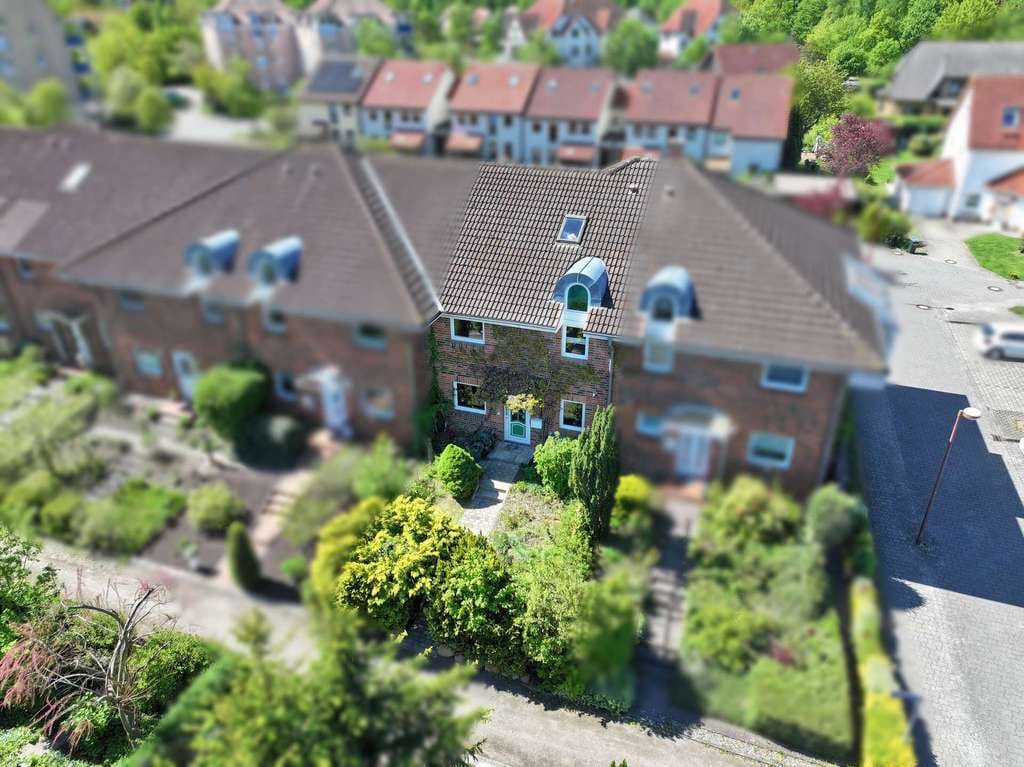 Immobilie in Neubrandenburg - Reihenmittelhaus mit sehr guter Grundrissgestaltung in familienfreundlicher Wohnlage - Bild 3