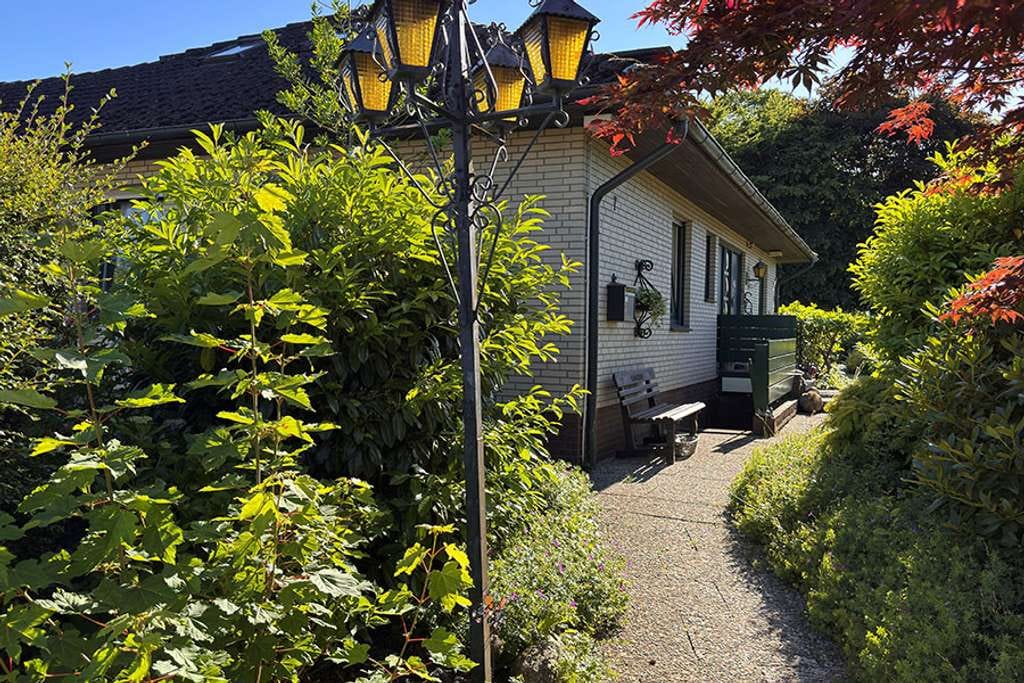 Immobilie in Schuby - Schönes Einfamilienhaus mit Wintergarten in ruhiger Lage von Schuby! - Bild 3