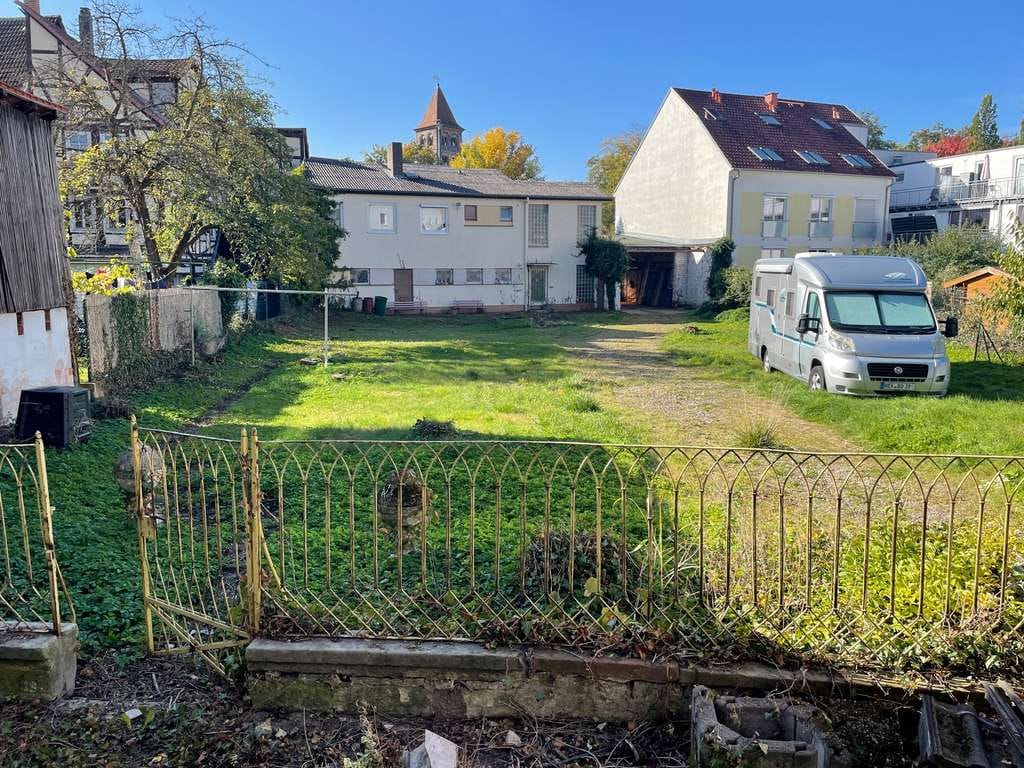 Immobilie in Bad Hersfeld - Exklusive Altbauwohnung in historischer Umgebung – ein Stück Bad Hersfelder Geschichte - - Bild 2