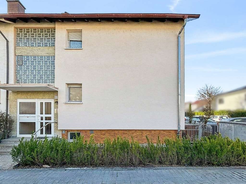 Immobilie in Maintal - Kapitalanlage in Maintal – Mehrfamilienhaus mit drei Wohneinheiten und Entwicklungspotenzial - Bild 1