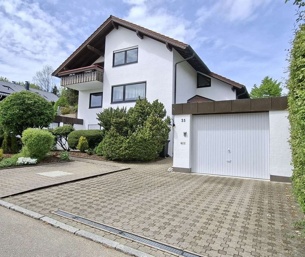 Immobilie in Sonnenbühl - 3-Familienhaus in Top Zustand zu verkaufen - Bild 0