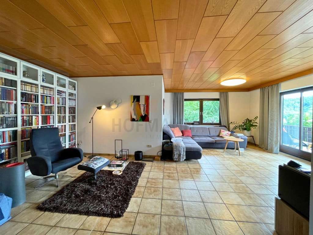 Immobilie in Bad Kissingen - geräumige 4 Zimmer Eigentumswohnung mit Balkon und Garage - Bild 2