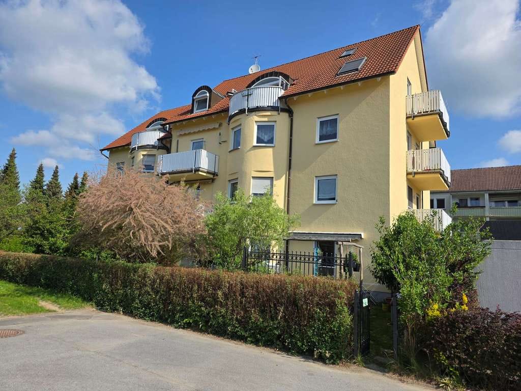 Immobilie in Großpostwitz/O.L. - Budestecy - Traumhaft / ruhige 4-Zimmer-Wohnung mit 2 Balkonen + Garage+ 23m² ausbaubarer Spitzboden - Bild 4