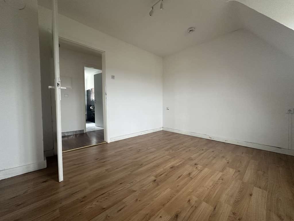 Immobilie in Spaichingen - Helle und freundliche 3 Zimmer Dachgeschosswohnung in Spaichingen - Bild 3
