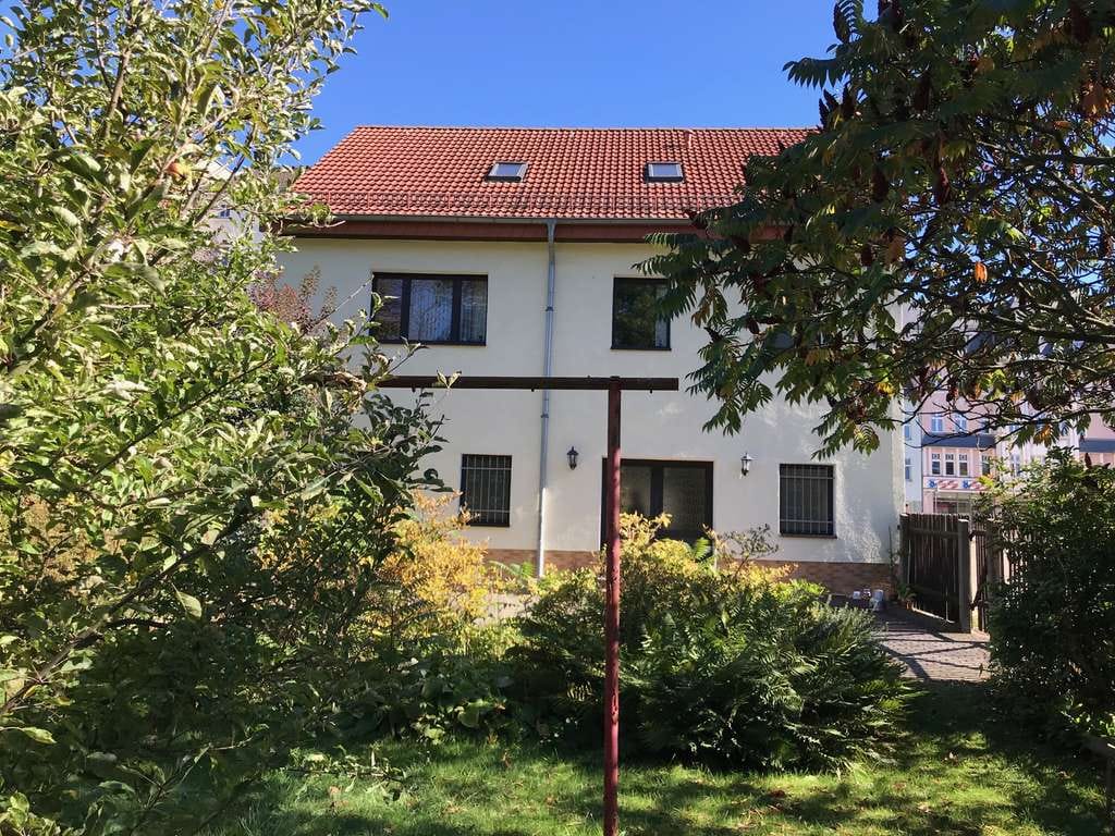 Immobilie in Werdau - Ein-/Zweifamilienhaus in mitten der Stadt mit großem Garten und ruhig - Bild 1