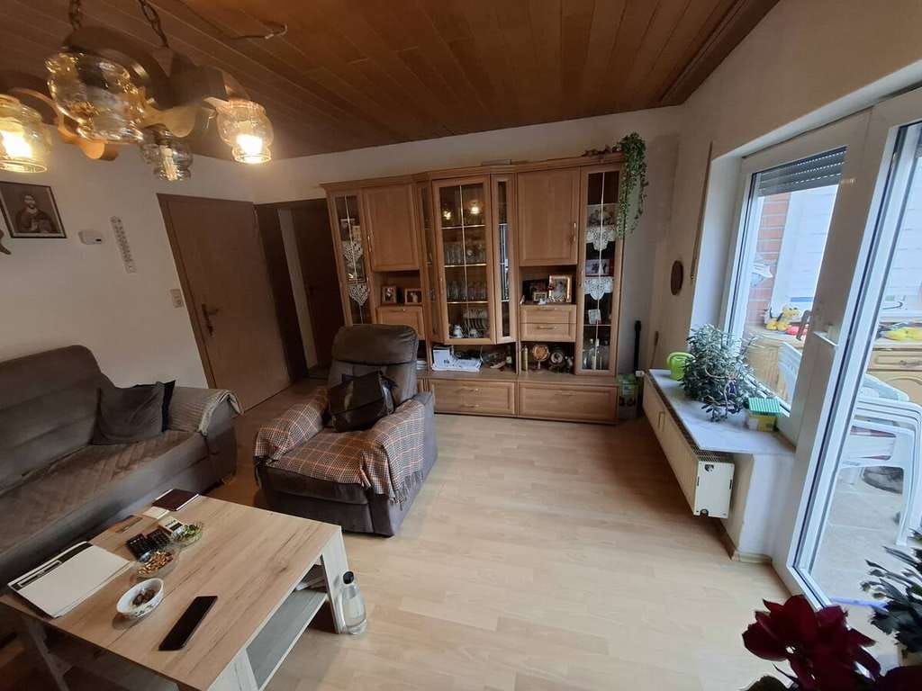 Immobilie in Kausen - Saniertes und gepflegtes Dreifamilienhaus mit Wintergarten - Bild 4