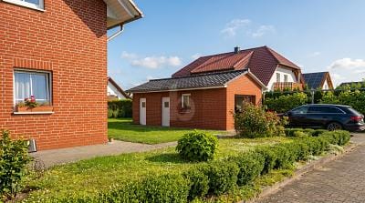 Immobilie in Dassel - GROßZÜGIGER BUNGALOW MIT ERWEITERUNGSMÖGLICHKEITEN - Bild 1