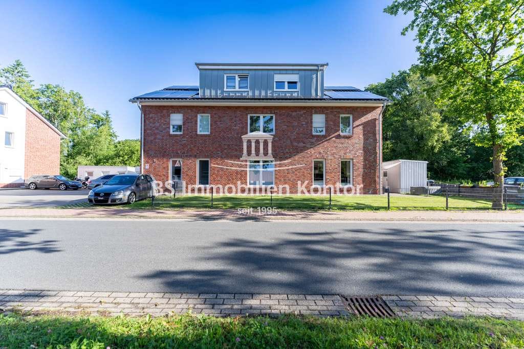 Immobilie in Ostrhauderfehn - OG-Wohnung Nr. 03 mit Stellplatz und Balkon in zentraler Lage! - Bild 3