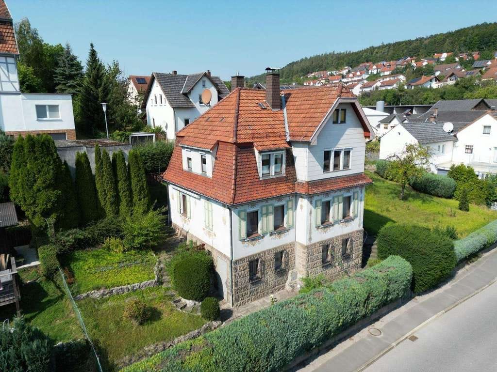 Immobilie in Rödental - Einfamilienhaus mit besonderem Charme! - Bild 0