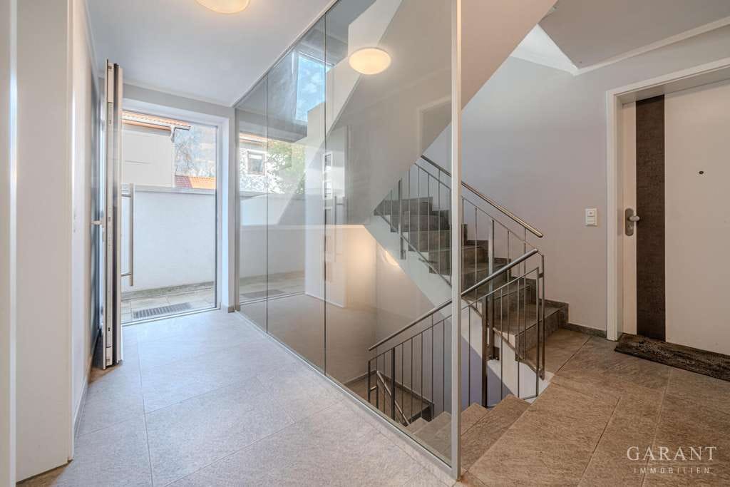 Immobilie in Egmating - Attraktive moderne Maisonette-Wohnung mit großer Sonnenterrasse - Bild 0