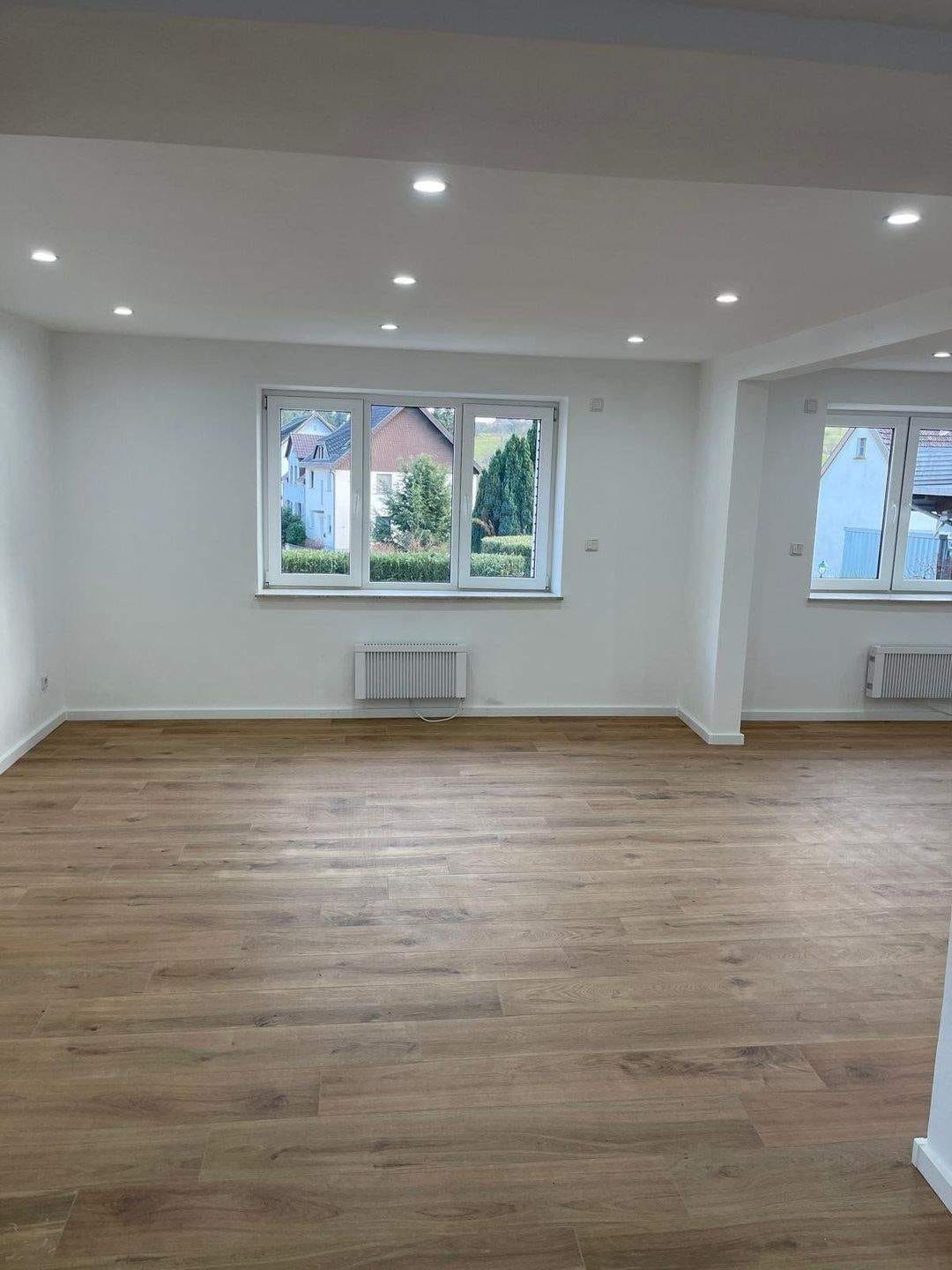 Immobilie in Eppelborn - Modern saniertes Einfamilienhaus mit 188 m² Wohnfläche, Garten & Terrasse - Top Preis in Dirmingen! - Bild 0