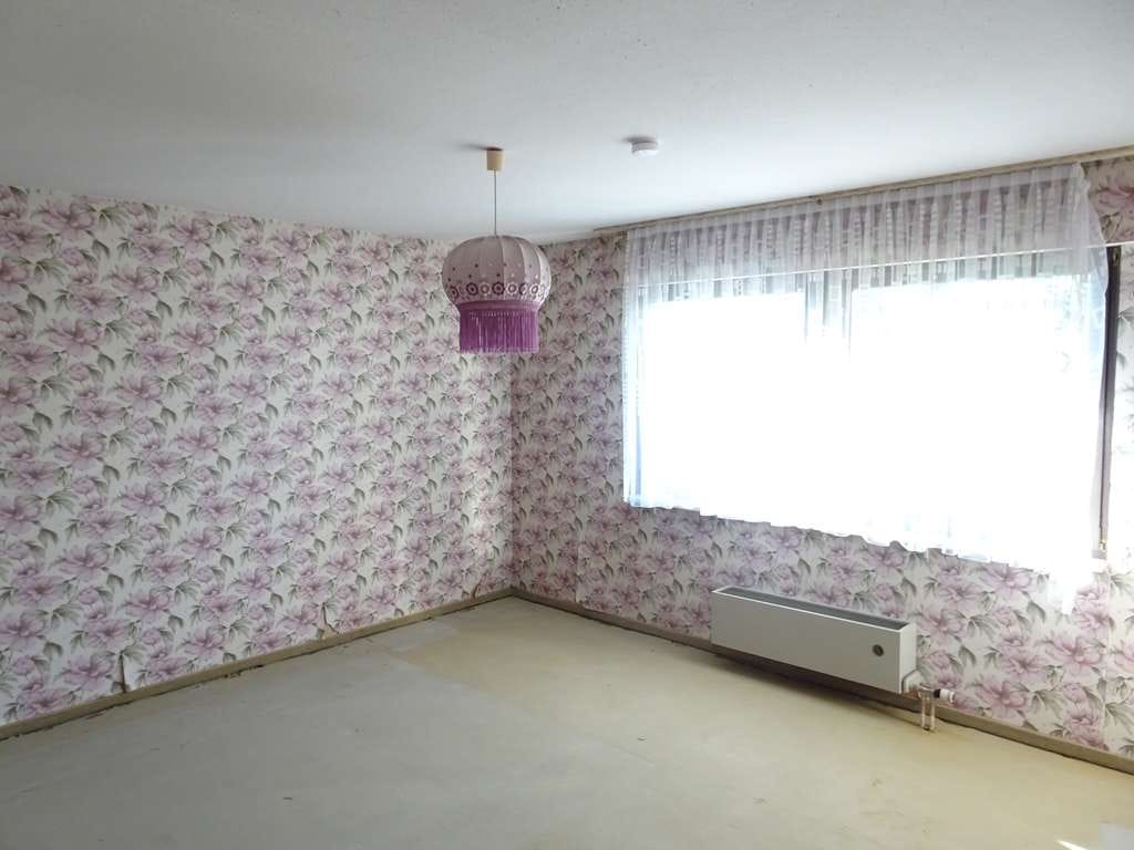 Immobilie in Herzogenaurach - Ruhig gelegenes Zweifamilienhaus mit Doppelgarage in Herzogenaurach-Nähe Schulzentrum Süd - Bild 4
