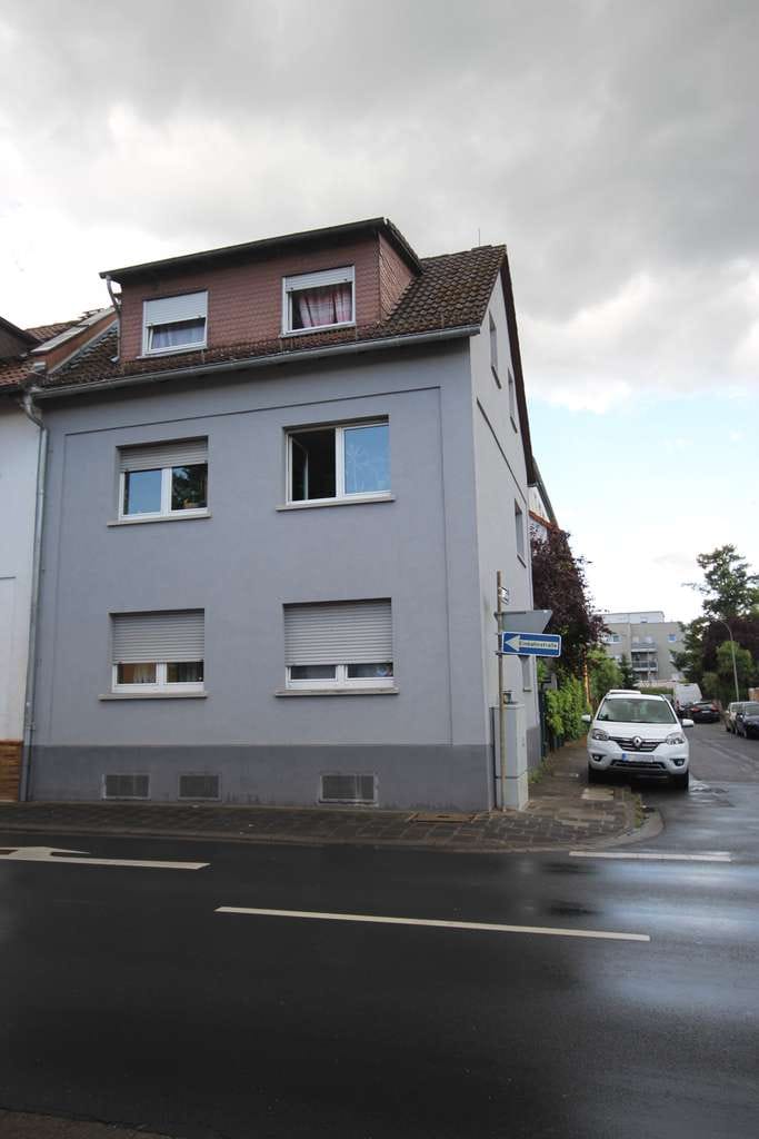 Immobilie in Mühlheim am Main - Mühlheim: 3-Familienhaus, bereits nach WEG geteilt - ideal für Investoren oder handwerklich Begabte - Bild 0