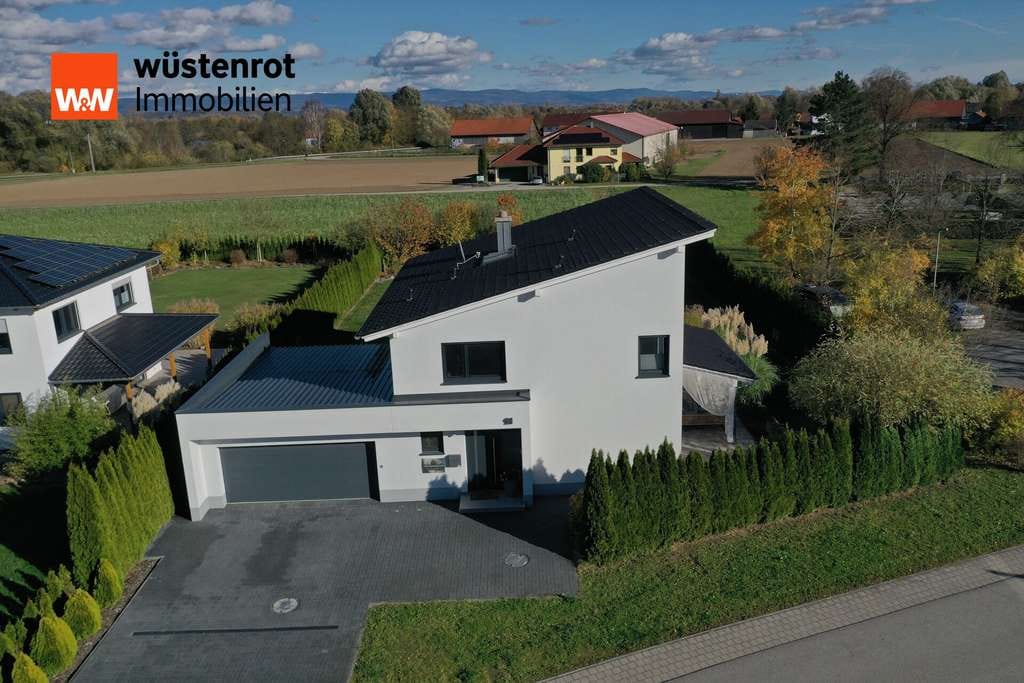 Immobilie in Aholfing - Neuwertiges, modernes Einfamilienhaus auf 1.400 m² Grundstück mit Pool & Doppelgarage – Aholfing - Bild 3