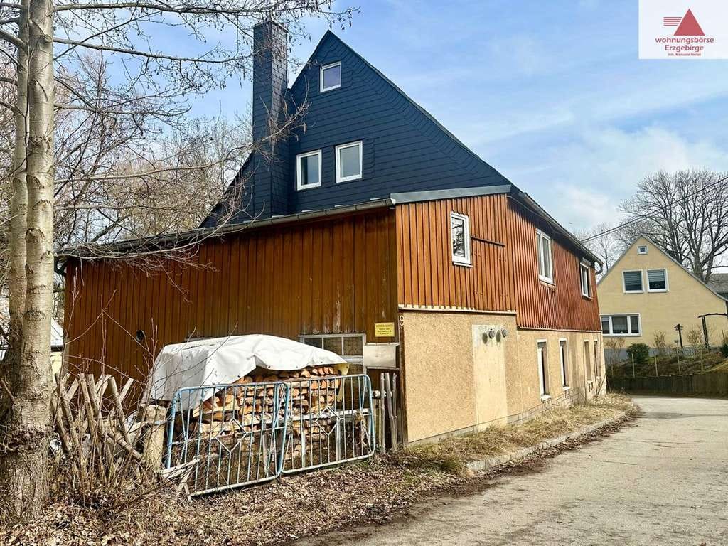 Immobilie in Elterlein - Ländlich wohnen: Einfamilienhaus zum Ausbau in Elterlein-Hermannsdorf: 170 m² & 1.469 m² Grundstück - Bild 1
