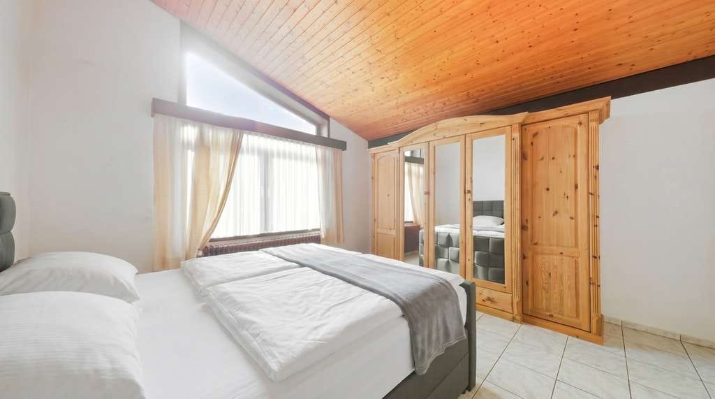 Immobilie in Sippersfeld - Bungalow mit Garage und komplett eingezäuntem Grundstück - Bild 4