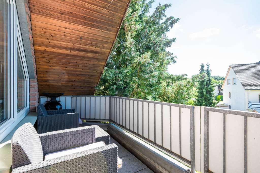 Immobilie in Oerlinghausen - KEINE KÄUFERPROVISION Solide Kapitalanlage mit Balkon und Garage im schönen Oerlinghausen Währentrup - Bild 4