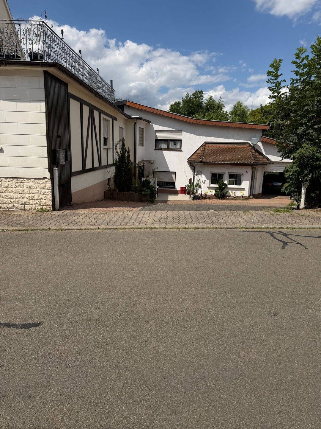 Immobilie in Gries - Zwei Häuser ein Preis mit großen Grundstück mit Bauland  - Bild 0