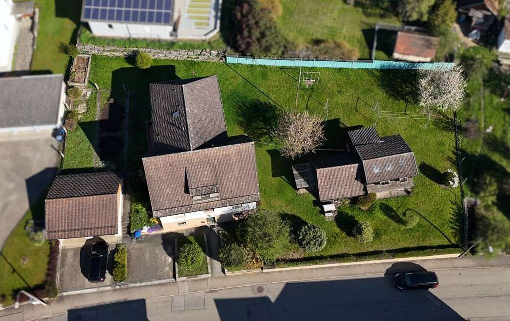 Immobilie in Oberrot - GROSSZÜGIGES FAMILIENIDYLL MIT WEITLÄUFIGEM GARTEN UND VIEL POTENZIAL! - Bild 1