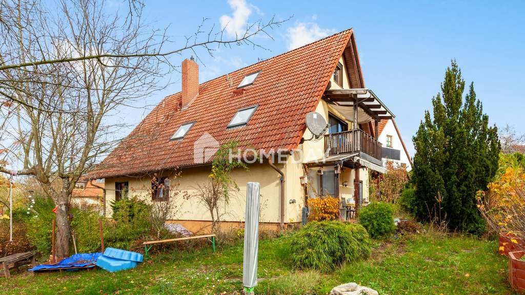 Immobilie in Puschendorf - Ruhig gelegenes Mehrfamilienhaus mit 3 WE, Gartenidylle und attraktivem Entwicklungspotenzial - Bild 0