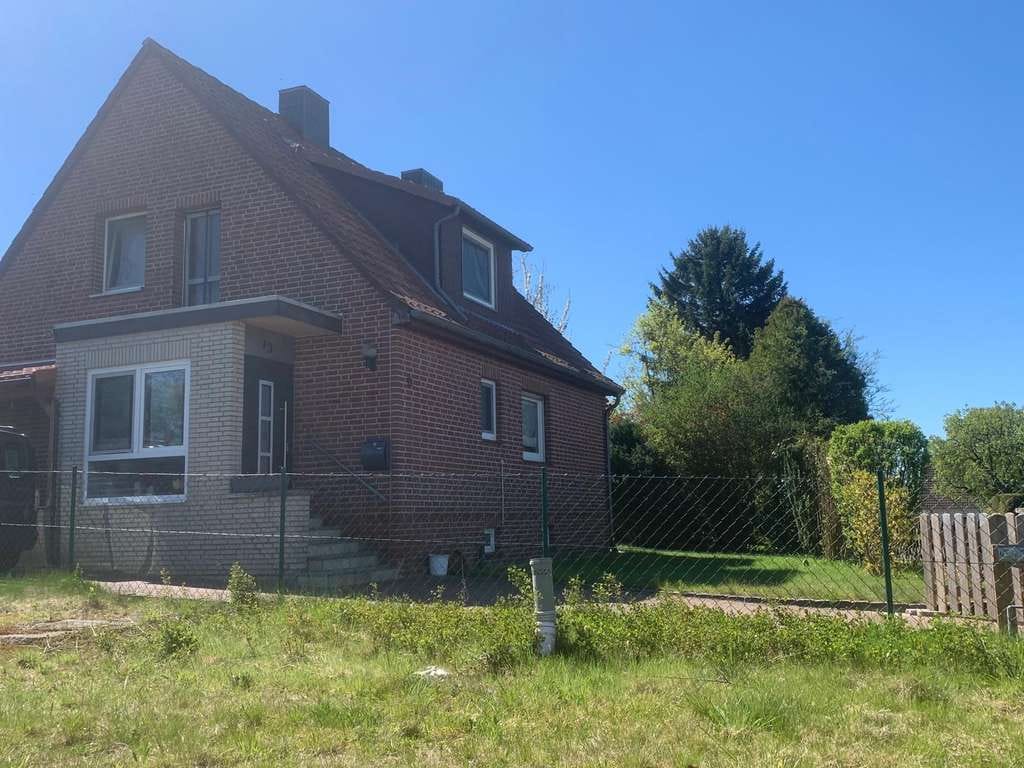Immobilie in Steinhorst - Immobilienkonzept in Steinhorst: Vermietetes EFH 670qm und Baugrundstück 1.007qm (ohne Courtage) - Bild 3