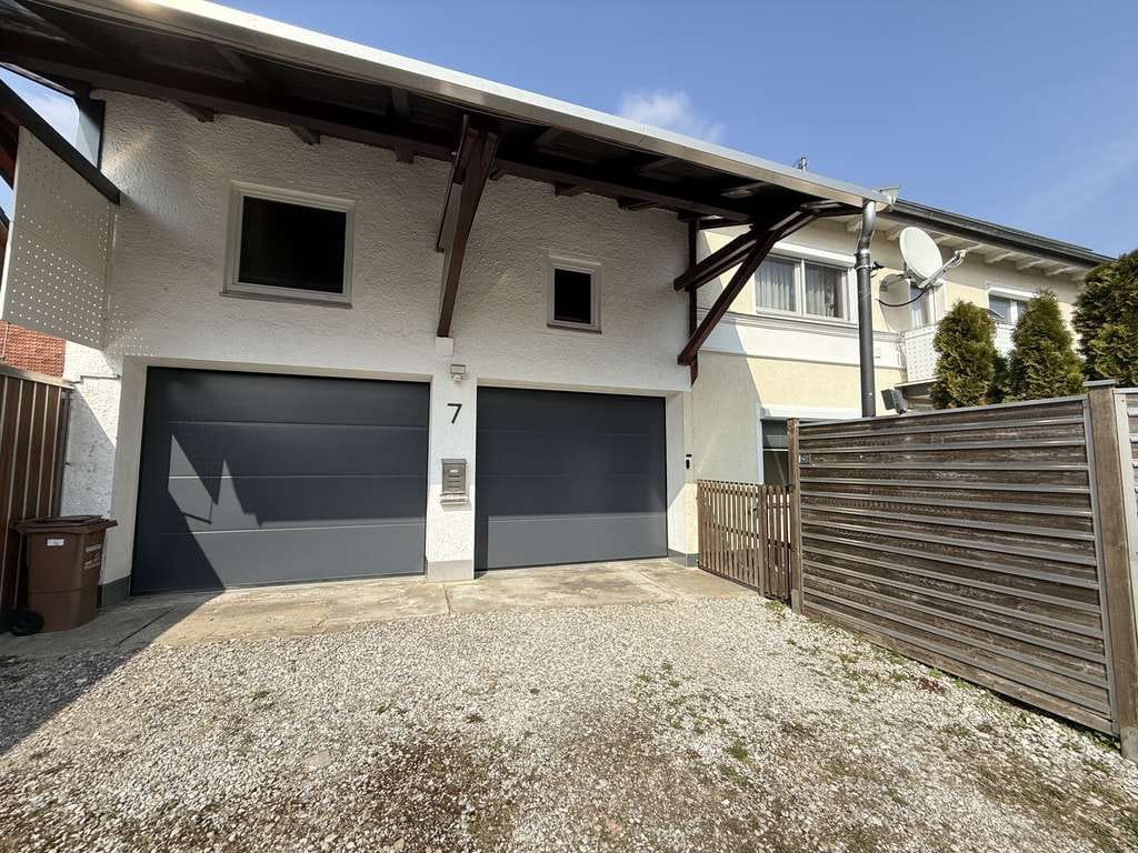 Immobilie in Egenhofen - Egenhofen: Sonniges Einfamilienhaus mit großem Garten, Gartenhaus, Terrasse, Balkon und Doppelgarage - Bild 4