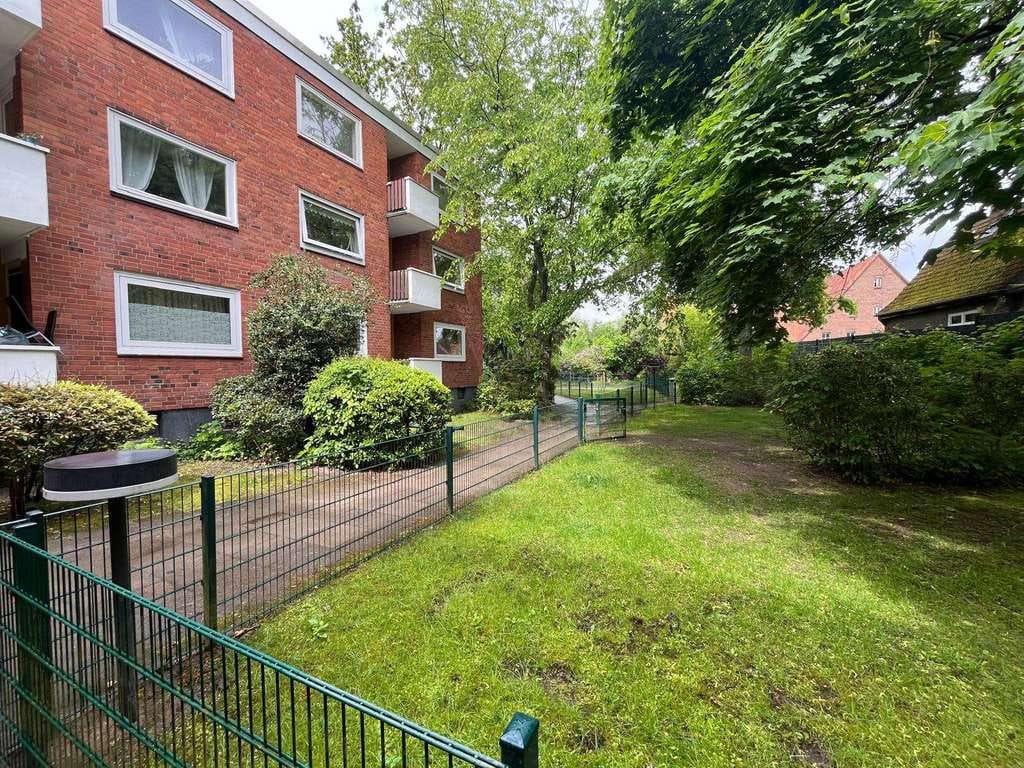 Immobilie in Hamburg - Vermietete 2-Zimmerwohnung mit Balkon auf Erbpacht in Hamburg-Öjendorf - Bild 0