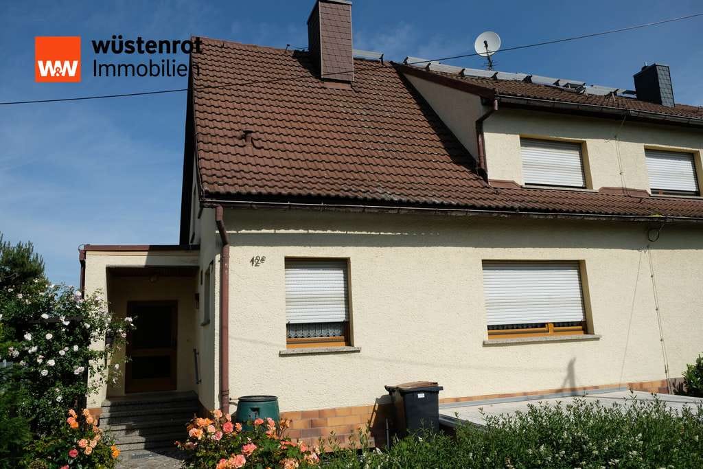 Immobilie in Nünchritz - Charmante DHH mit Teich, großer Terrasse & Kellergarage in ruhiger Lage von Nünchritz - Bild 4