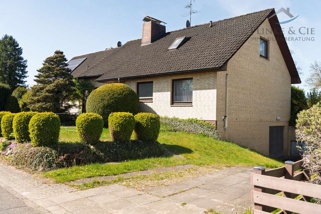 Immobilie in Itzstedt - ### Solides gepflegtes EFH auf 817 m² mit Vollkeller, Garage, Terrasse &  Dachgeschoss ### - Bild 1
