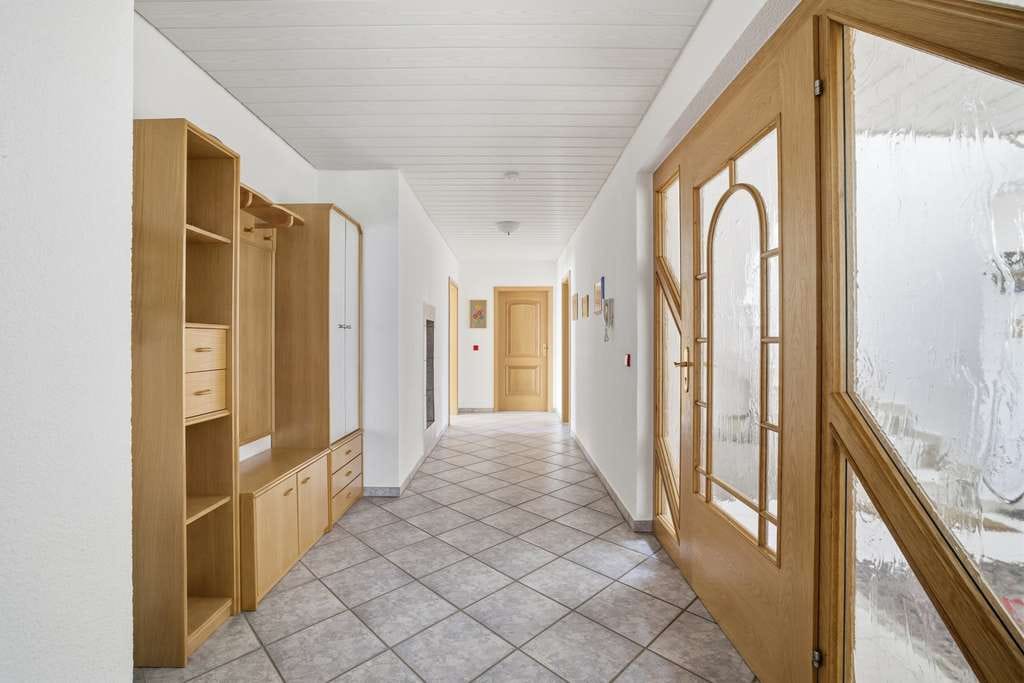 Immobilie in Asselfingen - Großzügiges Zweifamilienhaus in ruhiger Lage - Bild 3