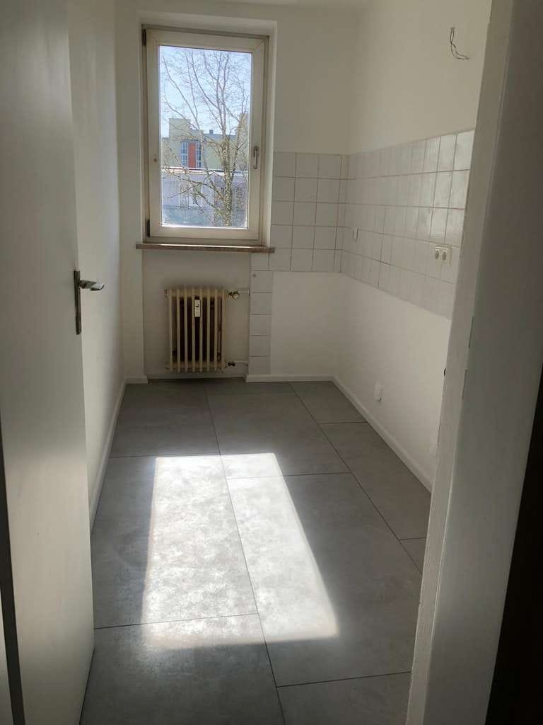 Immobilie in Haar - Ruhiges 1 Zimmer Apartment mit Balkon und Tiefgarage  - Bild 4