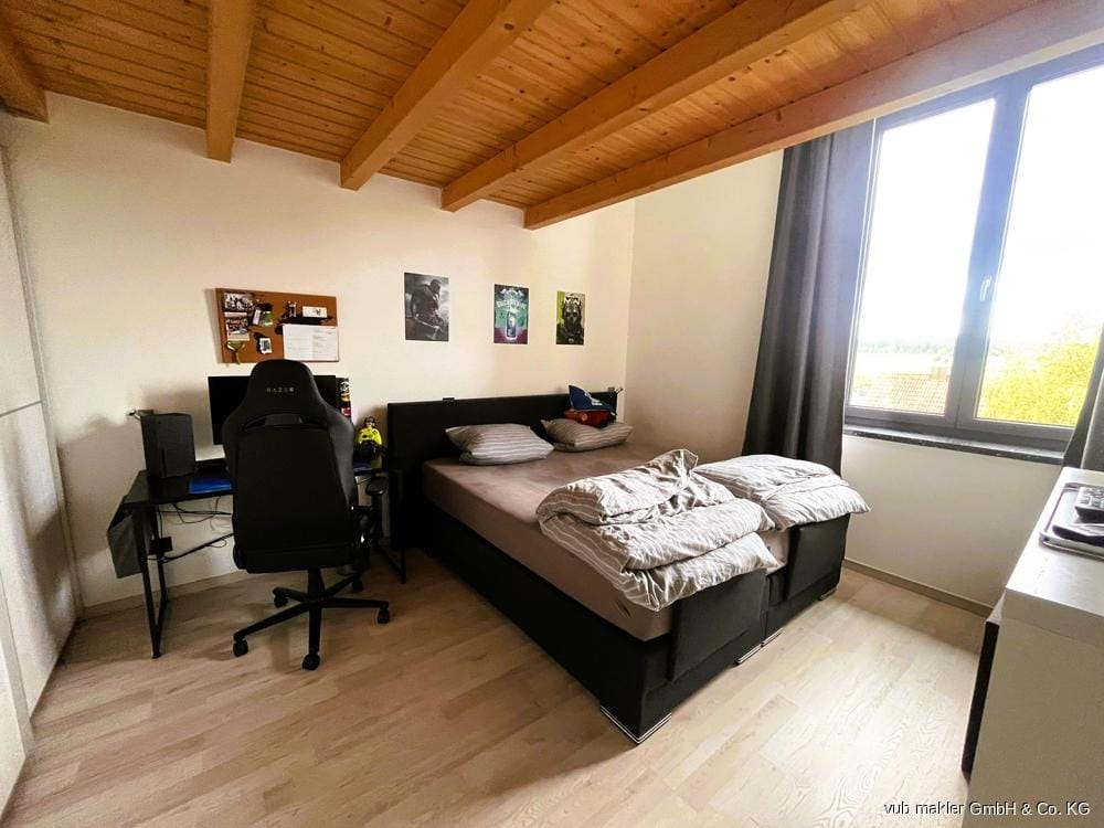 Immobilie in Pullenreuth - Loftwohnung mit Balkon und Galerie in ehemaliger Schule - modern und nachhaltig saniert - Bild 4