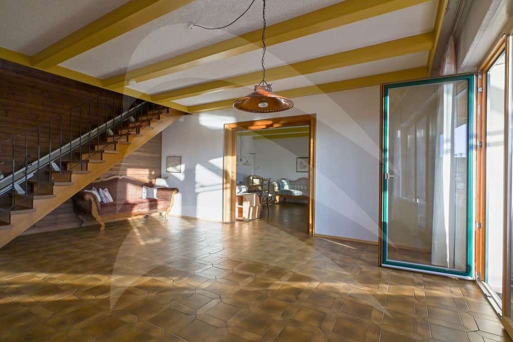 Immobilie in Marklkofen - Geräumiges Einfamilienhaus mit Weitblick ins Vilstal - Bild 3