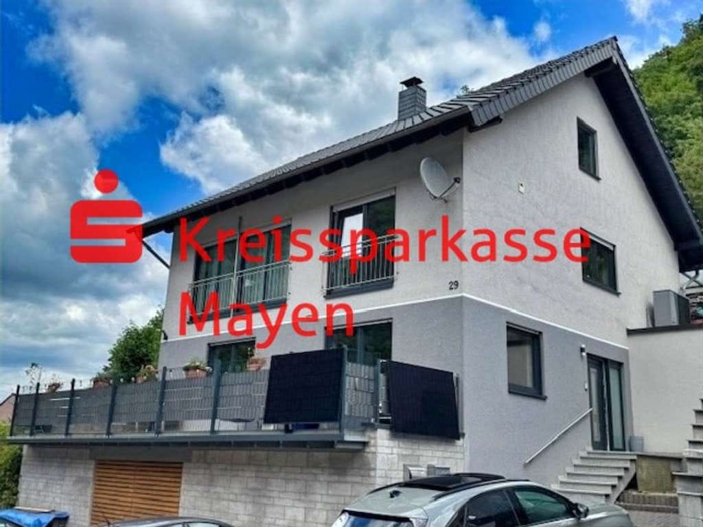 Immobilie in Bad Breisig - Stilvolle Maisonette-Eigentumswohnung mit Garten und Kamin in ruhiger Lage - Bild 0