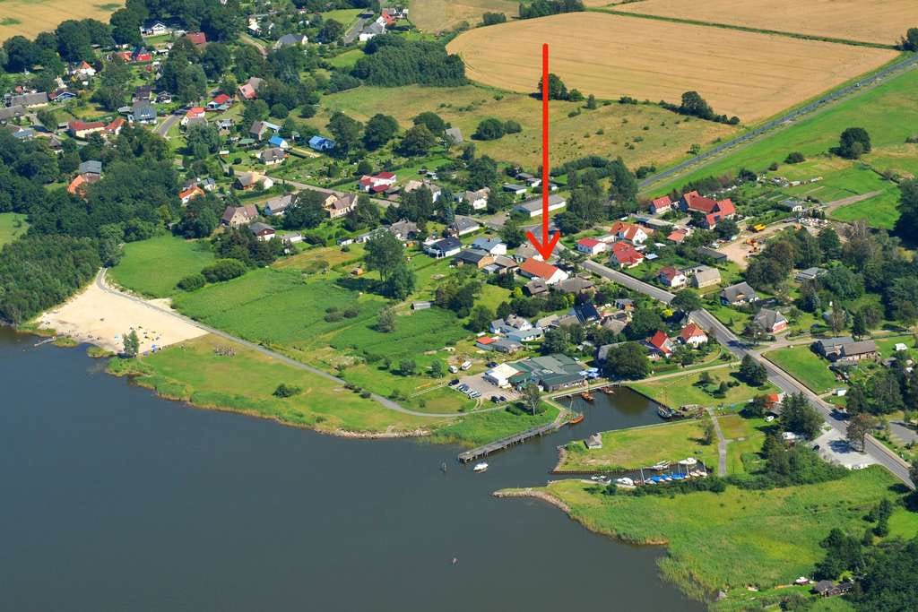 Immobilie in Fuhlendorf - Wohnen am Wasser: Altbau + Traumgrundstück m. Baureserve & Sunset-Garantie - Bild 0