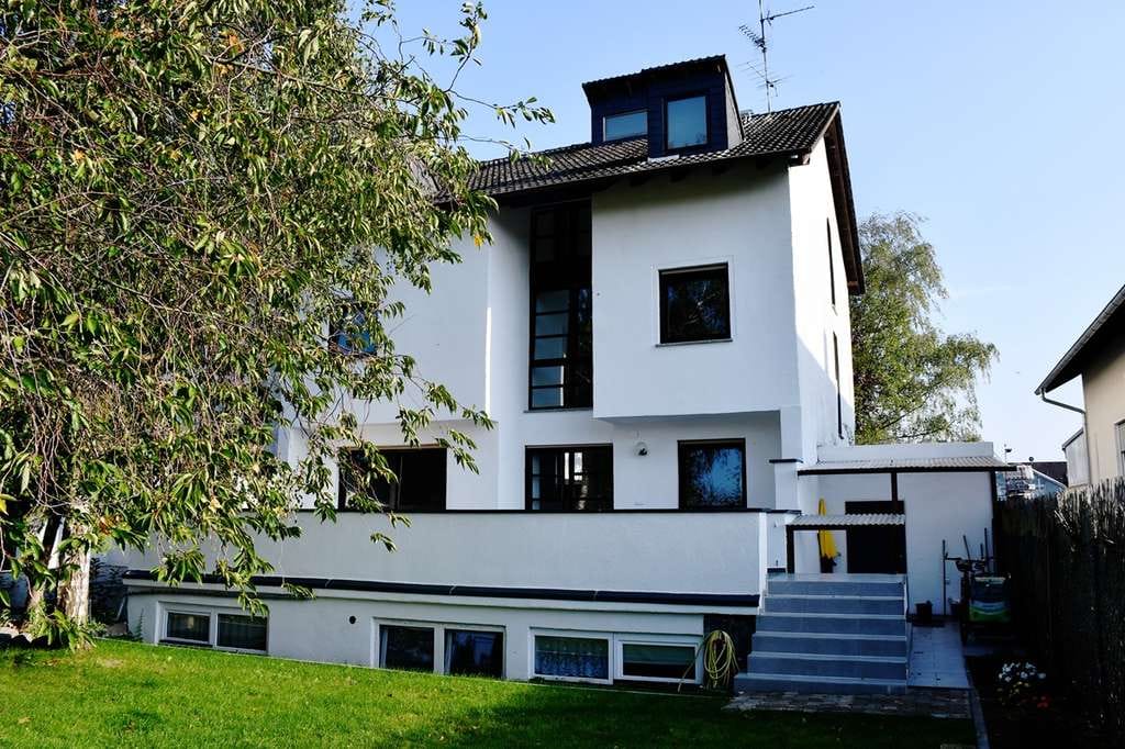 Immobilie in Weiterstadt - Attraktives Wohnhaus mit Einliegerwohnung für die große Familie - Bild 0