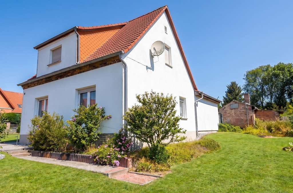 Immobilie in Hohenfinow - Gepflegtes Einfamilienhaus in ruhiger Ortsrandlage mit großzügigem Grundstück - Bild 1