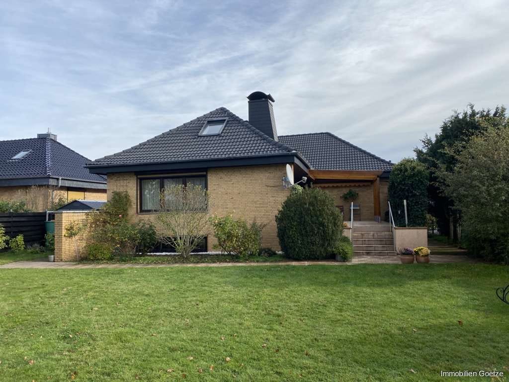Immobilie in Cremlingen - Schönes Einfamilienhaus mit viel Platz - Bild 0