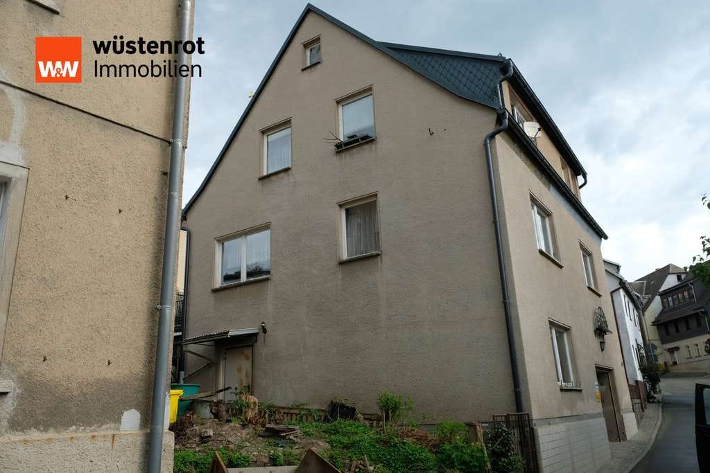 Immobilie in Wildenfels - Charmantes 1-2 Familienhaus mit Terrasse & Potenzial im Zentrum von Wildenfels - Bild 1