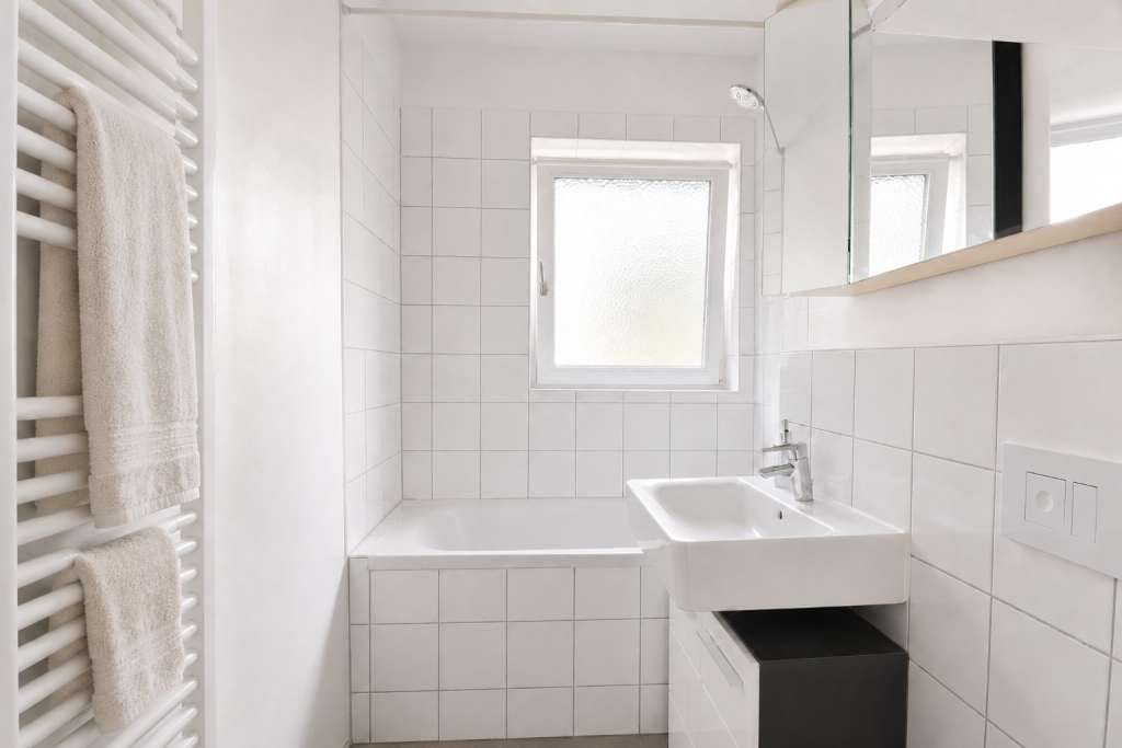 Immobilie in Reinbek - Eine solide Sache:
"Vermietete 3-Zimmer-Wohnung mit Außenstellplatz" - Bild 4