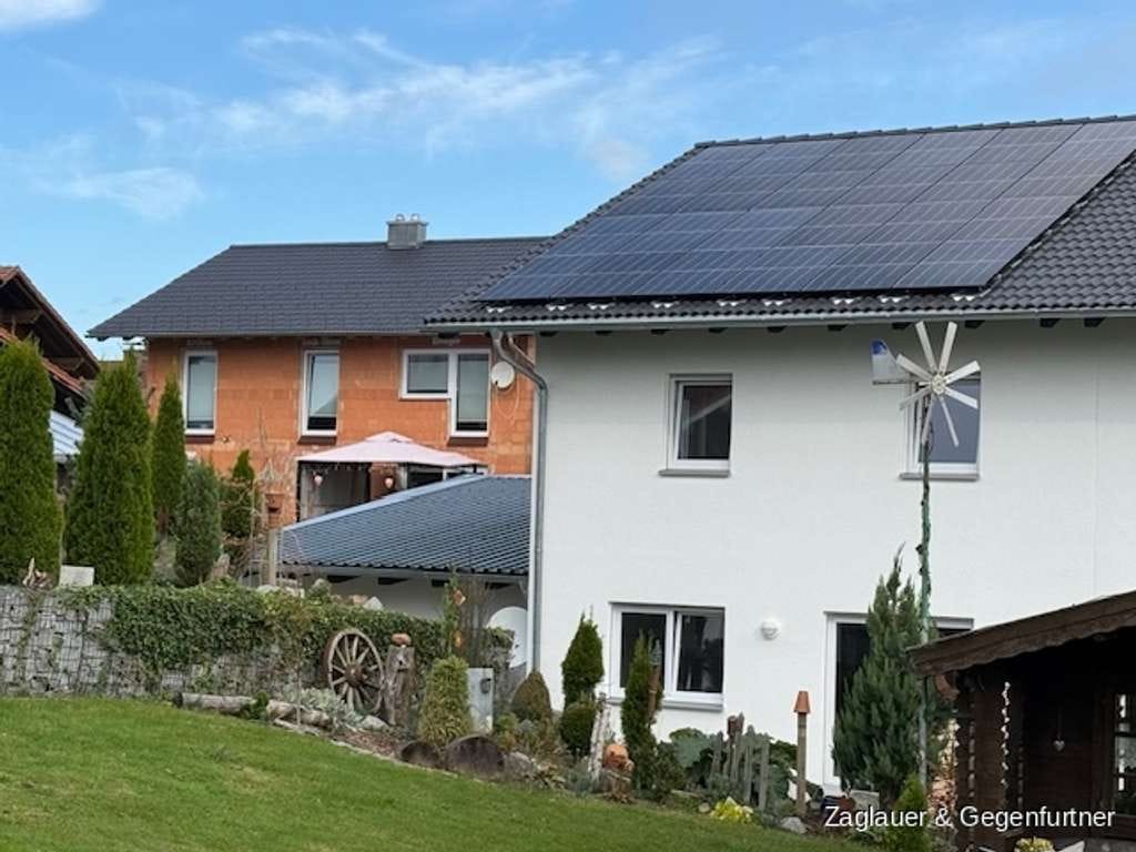 Immobilie in Schöfweg - Dörflich - natürlich - Neubau - Doppelhaushälfte - Kfw 55 Energiesparhaus mit Doppelgarage in Schöfw - Bild 1
