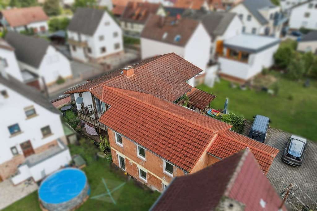 Immobilie in Gründau - Einfamilienhaus mit Anbau im schönen Hain-Gründau - Bild 2