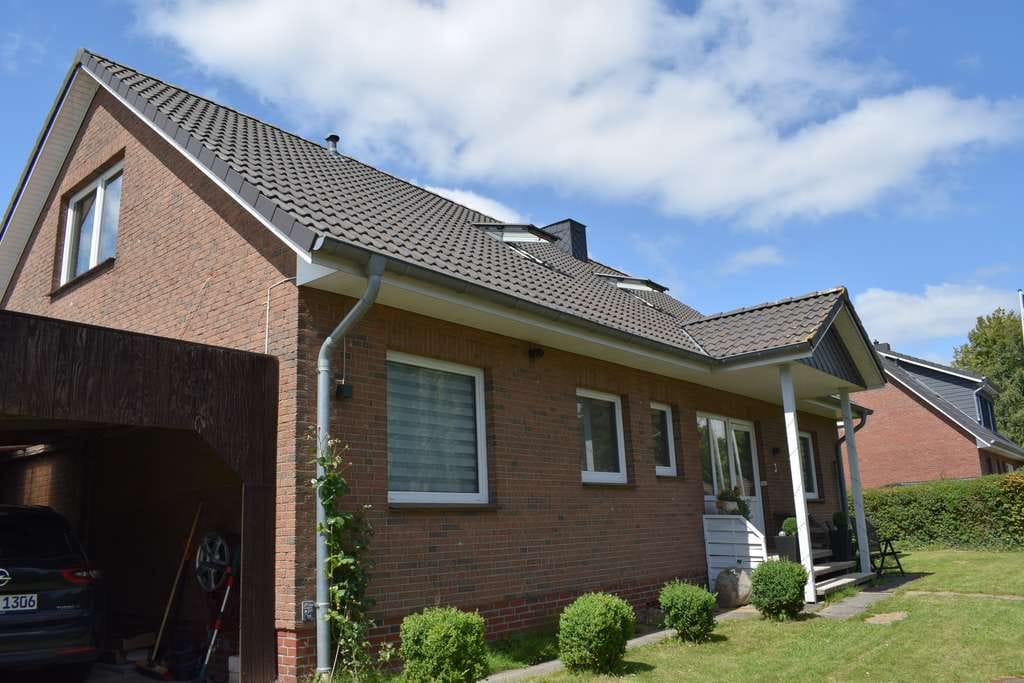 Immobilie in Stadum - Einfamilienhaus mit großem Garten in Stadum zu verkaufen. - Bild 1