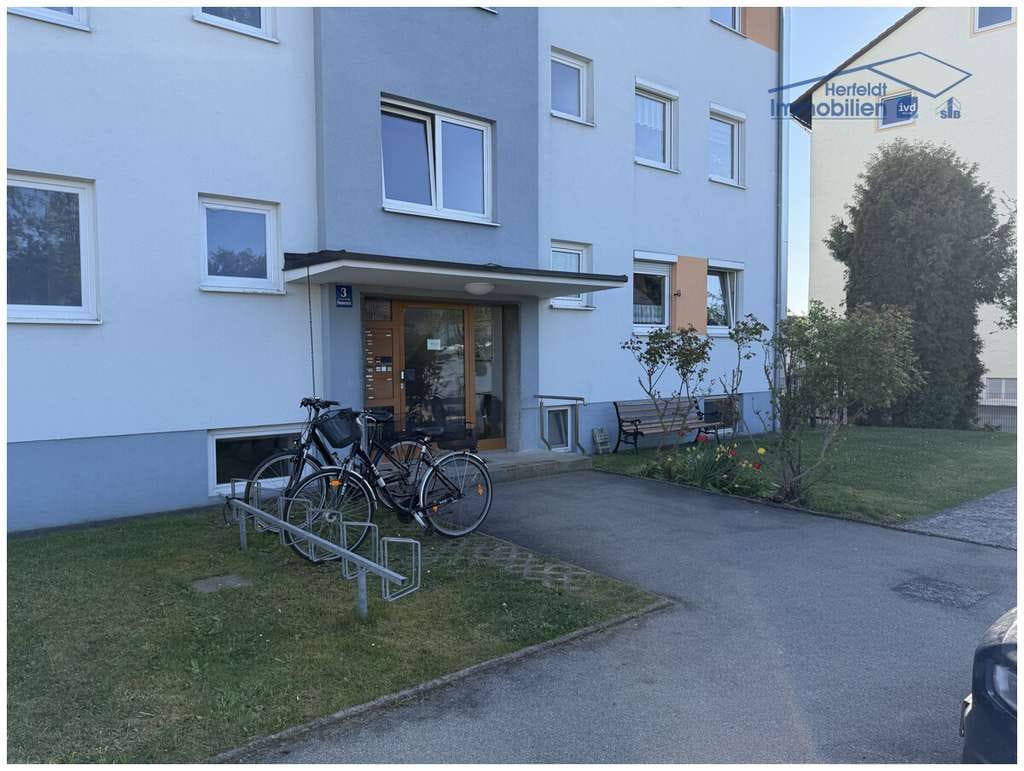 Immobilie in Kaufering - Ganz oben über den Dächern: Stilvoll renovierte 3-Zimmer-ETW mit Südbalkon & Stellplatz - bezugsfrei - Bild 4