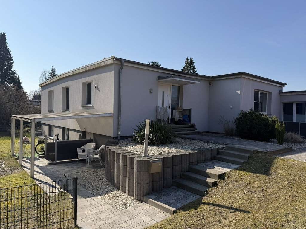 Immobilie in Groß Grönau - Ein Zuhause mit vielen Möglichkeiten
 - Bild 1