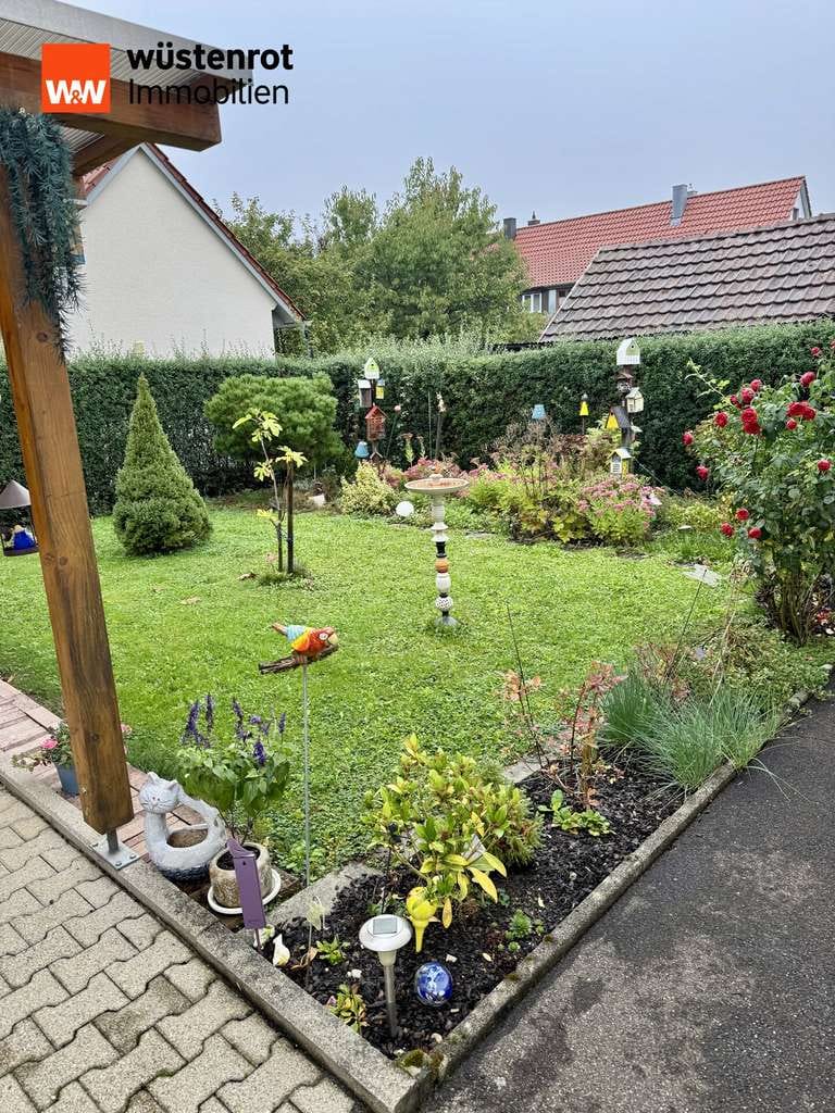 Immobilie in Heiningen - Ein Zuhause mit Zukunft: Großzügiges Haus mit Garten und flexiblen Wohnkonzepten - Bild 3