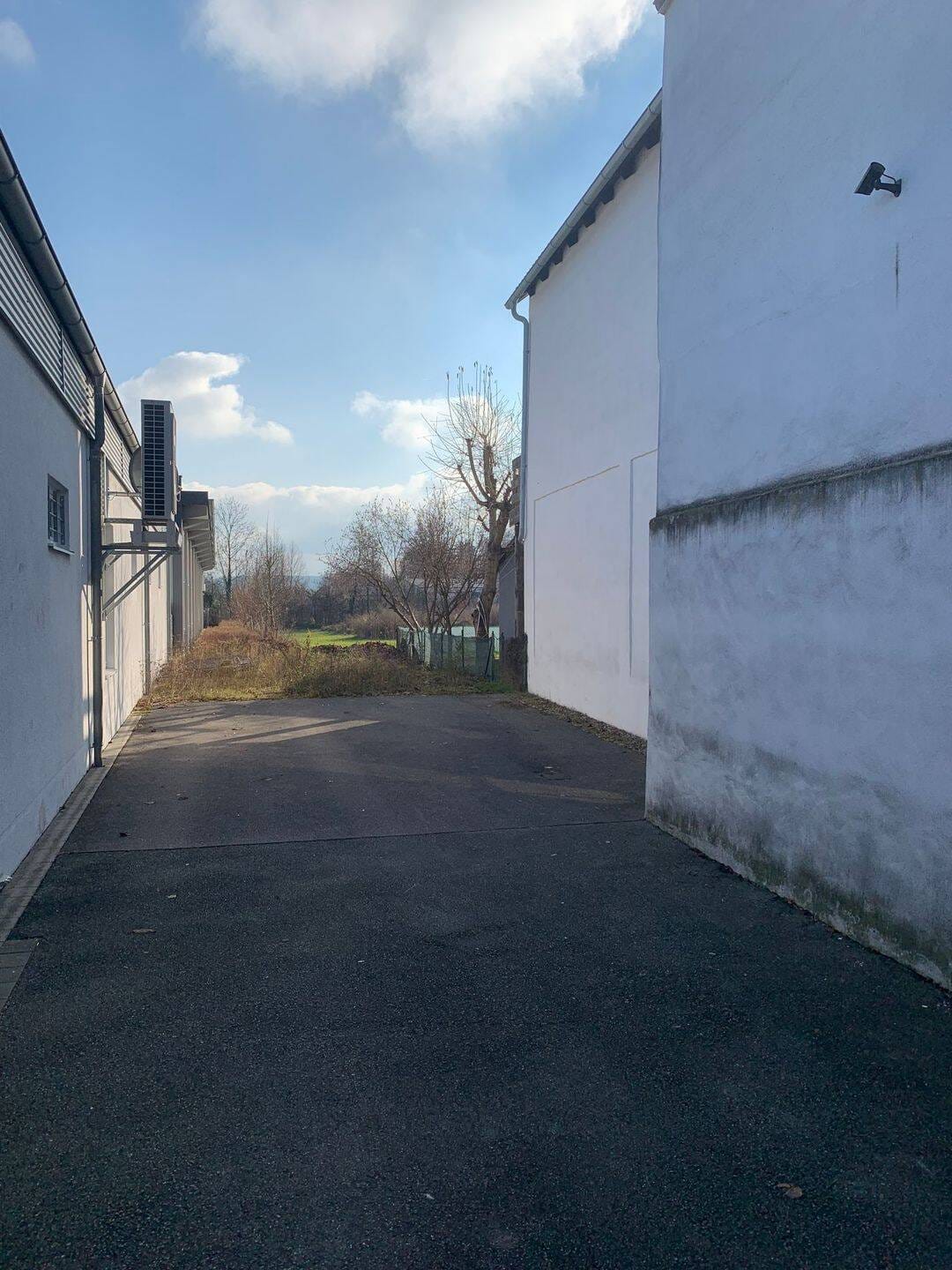 Immobilie in Langquaid - Zwei Einfamilienhäuser mit viel Platz im Zentrum von 84085 Langquaid - Bild 4