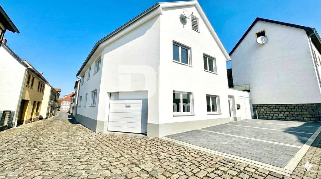 Immobilie in Dingelstädt - Vollständig kernsaniertes / neu erstelltes EFH in zentraler Lage mit 2 Garagen - Bild 0